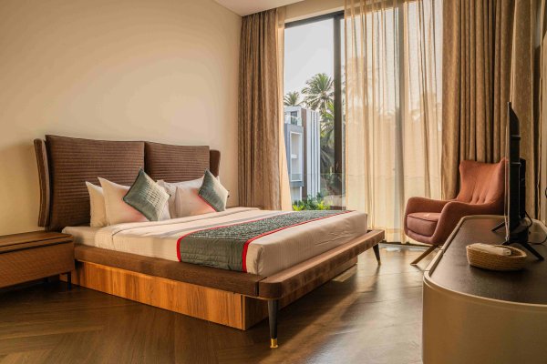 Image Title Goes Here